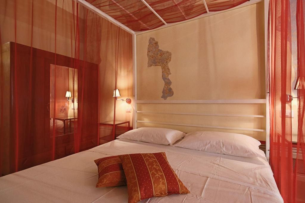Uffizi Harmony Bed and Breakfast Φλωρεντία Δωμάτιο φωτογραφία